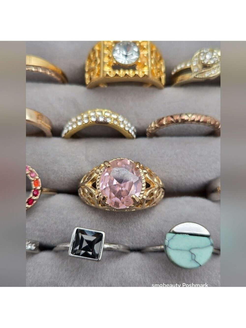 Lot of 35 Assorted Rings Mixed Sizes & Colors Fashion Jewelry - Picture 13 of 13